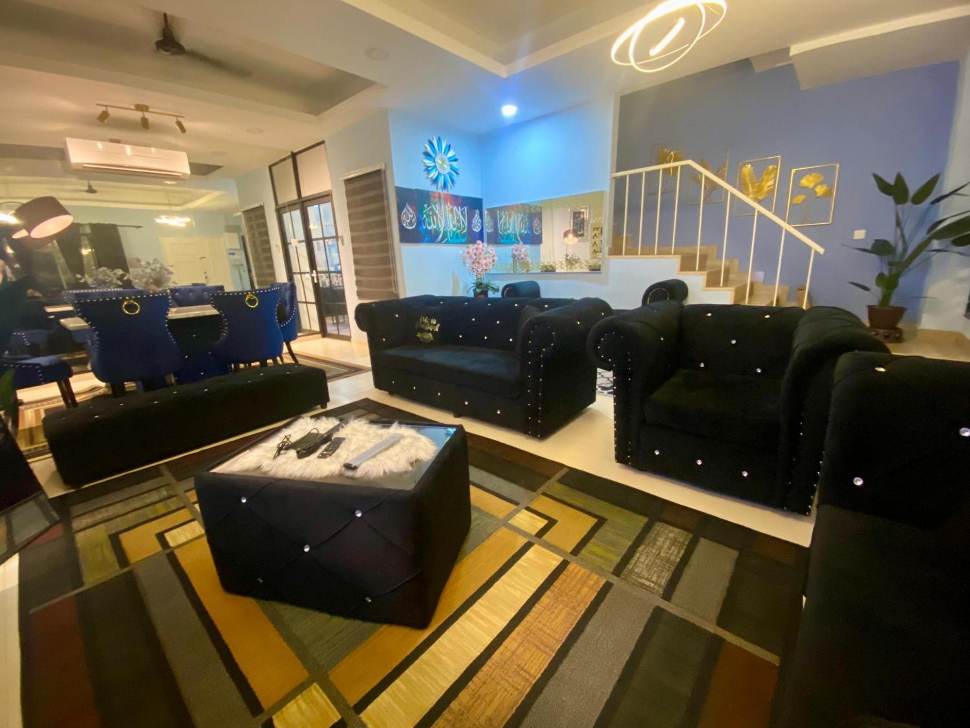 Ilham Restu Private Pool Mslim Only Holiday home *